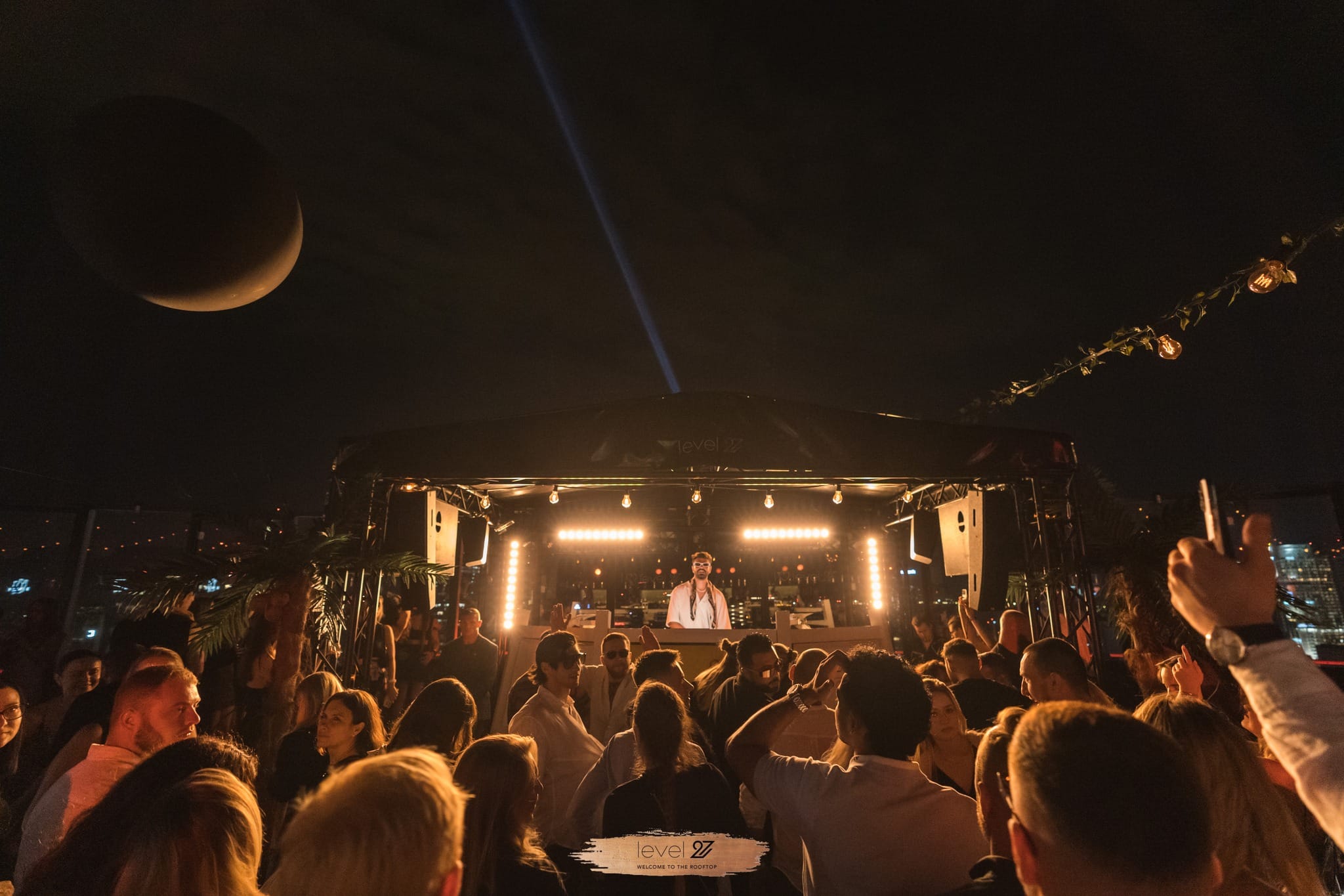 Dj Dali na dachu level 27