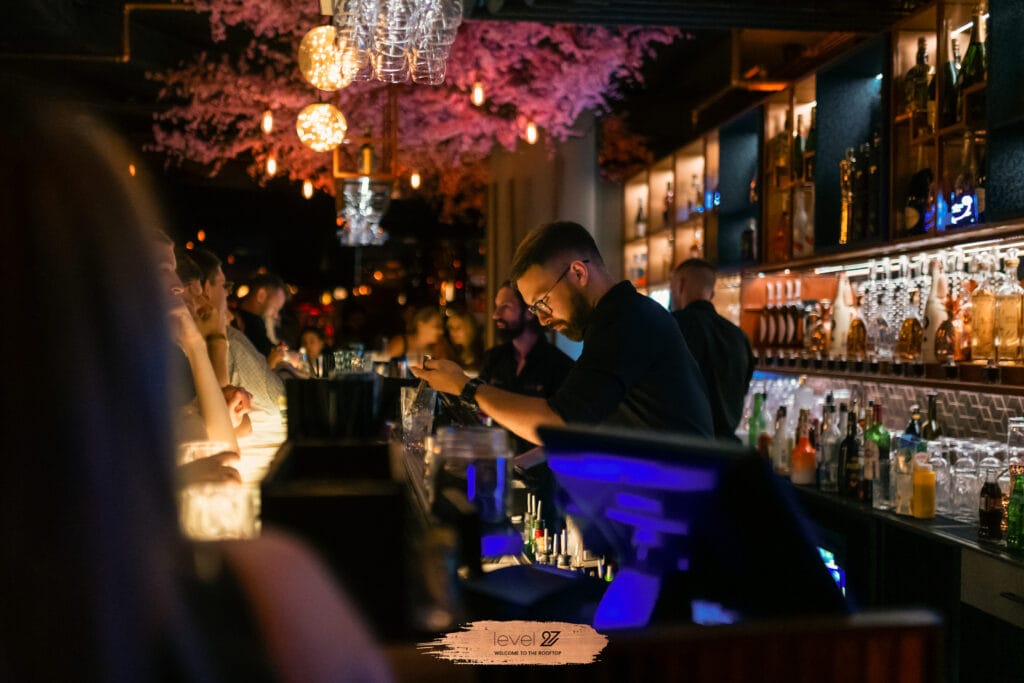 Warsaw cocktail scene 2025 – a guide to unique venues