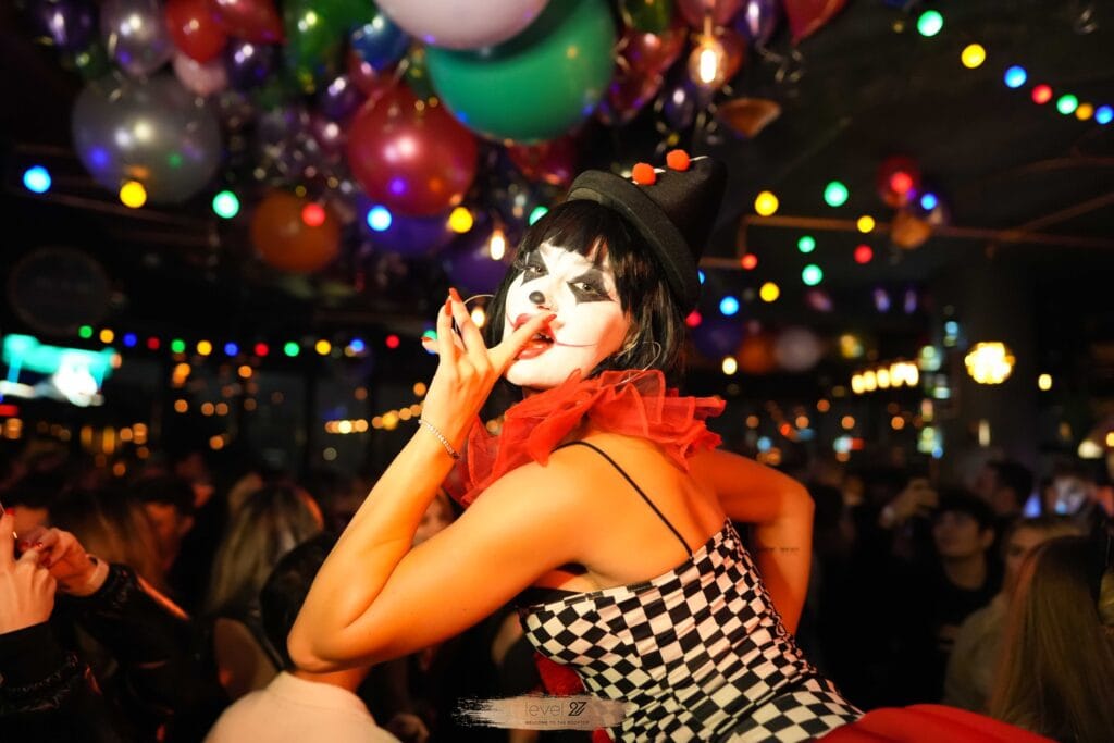🎪🎃 Circus Freakshow Halloween Weekend at Level 27 Rooftop