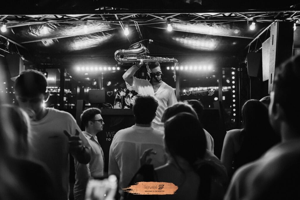 Music above the city – artists, DJs, and live acts at level 27 club